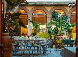 25hours Hotel Florence Piazza San Paolino: Floransa'da bir otel