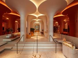 SO/ Paris Hotel, hôtel à Paris