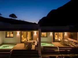 Pefki Luxury Suites