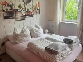 charmante Ferienwohnung - klein, ruhig & mit Terrasse