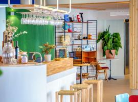 greet hotel Salon de Provence, готель у місті Салон-де-Прованс