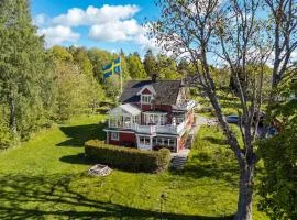 1909 archipelago villa - beach, jetty & sauna