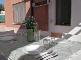 Appartamento con grande terrazzo vicino a LAquila & La Basilica di Collemaggio