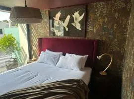 Hobart CBD Luxury - King Beds - Free Parking