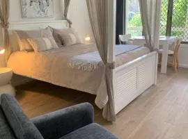 Lakefront Retreat Hervey Bay