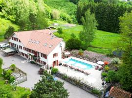 La Belle Charbonnière – hotel w mieście La Grande Fosse