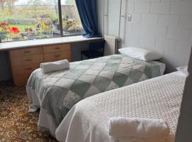 Green Hayes Estate Rentals - R6 Magnolia House, hotelli kohteessa Temuka