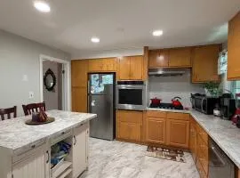 Spacious 4 BD 2 Bath in Quiet area avail July