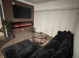 Steps to the Benz! Modern 2BR Apt Walk to Stadium