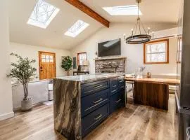 Modern Designed Cabin with Secluded Backyard Firepit Grill Nintendo Switch2
