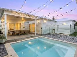 The White House - Pet Friendly with Heated Swimming Pool
