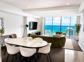 Number 1 H Residences - WiFi, Parking & More by Gold Coast Holidays