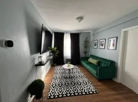 The Olive Oasis