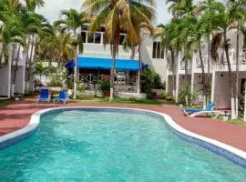 Ocean Waves at Chrisanns Beach Resort
