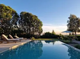 Beautiful Country House, Infinity Pool, Sea Views