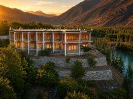 The Apricot Tree Hotel, hotel v destinácii Nūrla