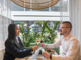 Novotel Paris Charles de Gaulle Airport, hotel di Roissy-en-France