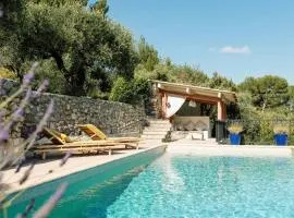 Apartment With Panoramic Views Near Cannes