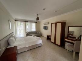 Larimar Suite Hotel, отель в Олюденизе