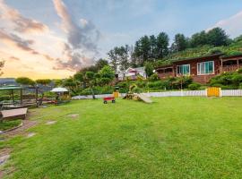 Gapyeong Petmily Dog Pension, Hotel in Gapyeong