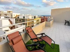 Stylish Penthouse Near Beach with Large Terrace