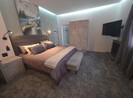 Terra Nova Suites and Spa, hotel a prop de Aeroport internacional de Port Elizabeth, a Gqeberha