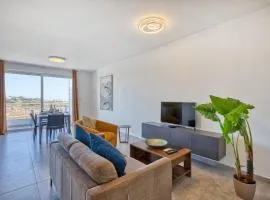 2 bedroom flat with balcony, valley views KARP1-8