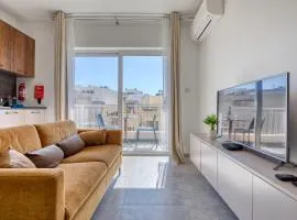 Refined 2 bedroom apartment with balcony KARP1-9