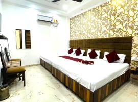 Hotel Embassy In - 200 Mtrs - Near Golden Temple, hótel í Amritsar