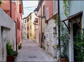 S269 - Sirolo, monolocale in centro storico