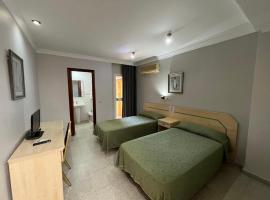 Hostal Blumen, hotel i Algeciras