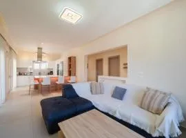 Olea House 2' walk from the sea