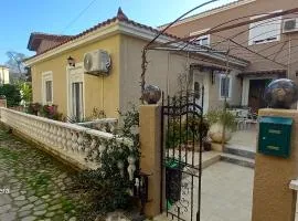 Maria,s house