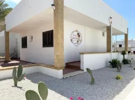 Donna Ginevra Rooms - A soli 300m dalla Spiaggia