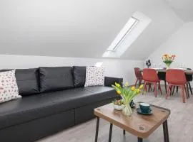 Komfortowe Apartamenty dla 6 Osób z Parkingiem w Śliwinie by Noclegi Renters