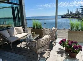 Penthouselejlighed med fuld havudsigt
