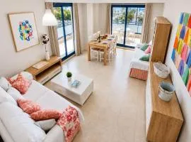 Apartamento Yuka en Dénia luminoso con terraza y piscina by Family Homes Rentals