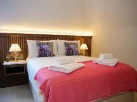 Experience Dingle at Main Street - Room 5