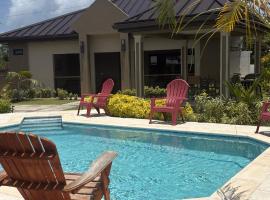 Private Pool Villa in Gated Samaan Grove Near Beaches, Hotel in Canaan
