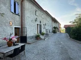Private secluded villa for 20 guests on large private estate - Cairo Montenotte - Tenniscourt - Savone