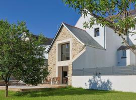 Maison VENELL Concarneau - Spa, Balnéo, Sauna & Jardin - Calme en Centre-ville, Hotel in Concarneau