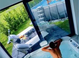 Villa PeSa, Luxury Pool & Spa Retreat