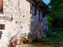 Maison d'hôte avec piscine, vue et jardin