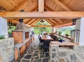 Private sunset Spa House with Jacuzzi & Sauna