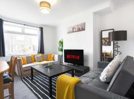 Modern 2BR Home with Parking -Sleeps 5-Near Durham, hotel di Coxhoe