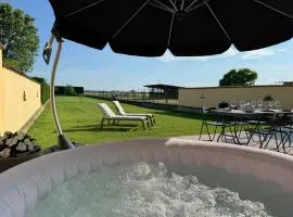 Casa con giardino tra Asti e Torino, Relax nel verde