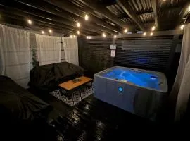 Welcome to Miami! JACUZZI SLEEPS 11