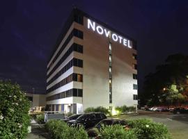 루티힐에 위치한 호텔 Novotel Sydney West HQ