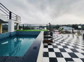 Nirvana Villa With Private Pool, khách sạn ở Mount Ābu