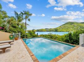Elysium Villa-Natural Surroundings Ocean Views Private Pool, hotel a Cruz Bay